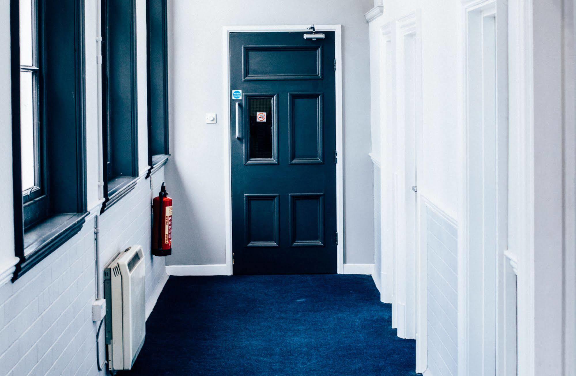 Bridgewood House Hotel Stafford Exterior photo
